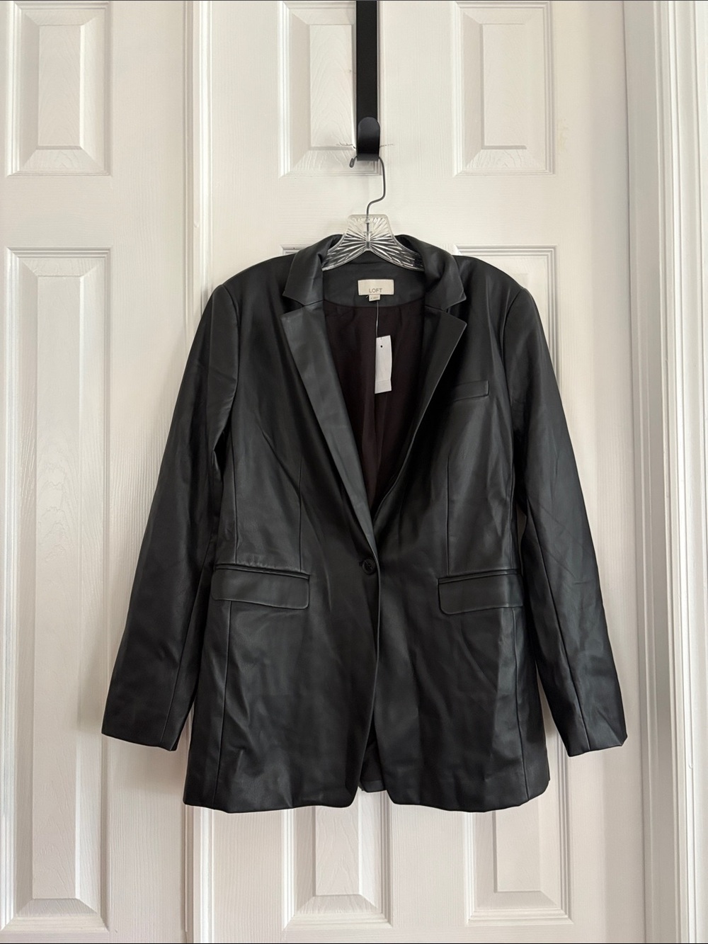 LOFT Black Faux Leather Blazer Jacket Women’s size 4 NWT